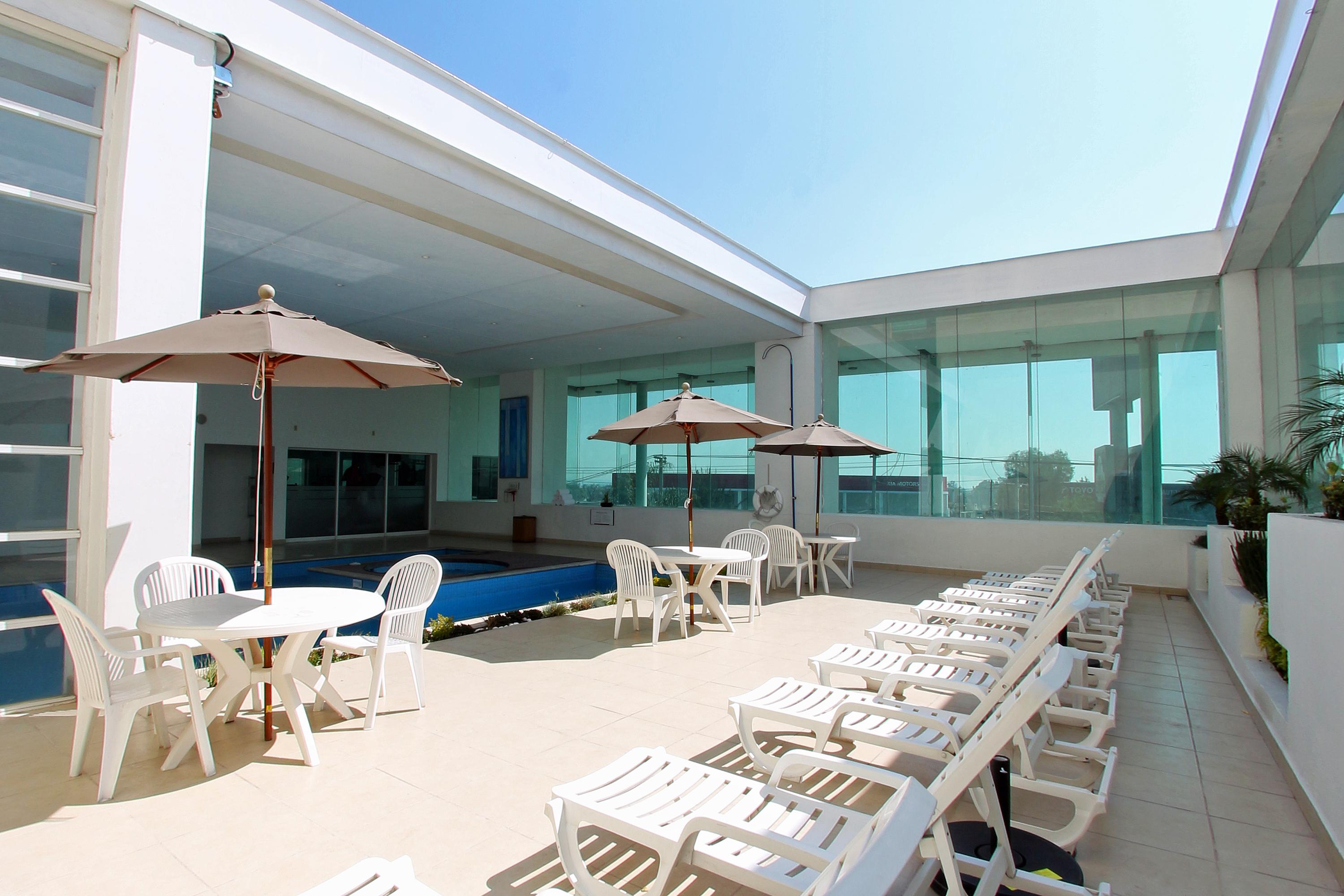 Fiesta Inn Cuautitlan Куаутитлан-Искальи Экстерьер фото