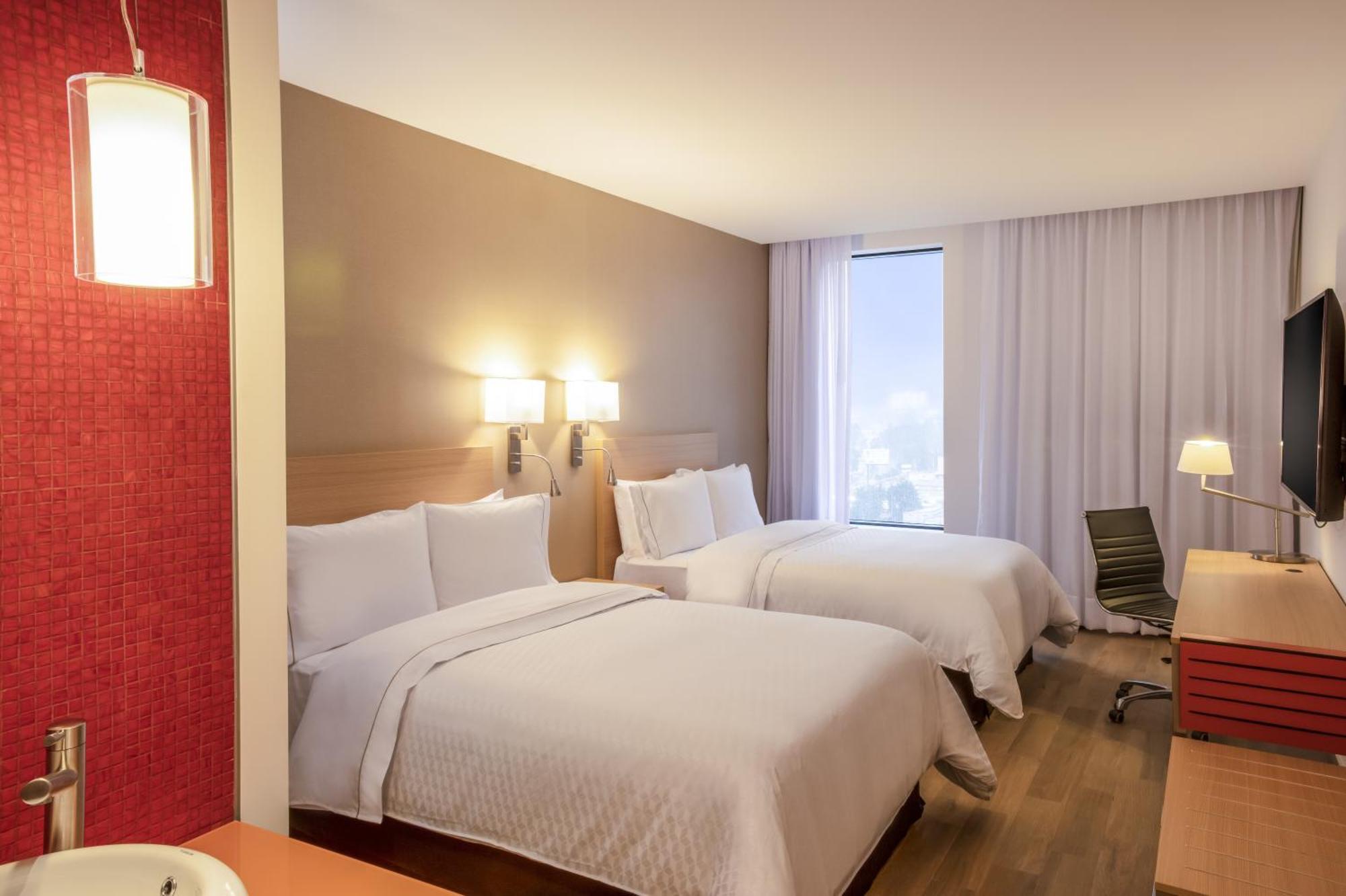 Fiesta Inn Cuautitlan Куаутитлан-Искальи Экстерьер фото