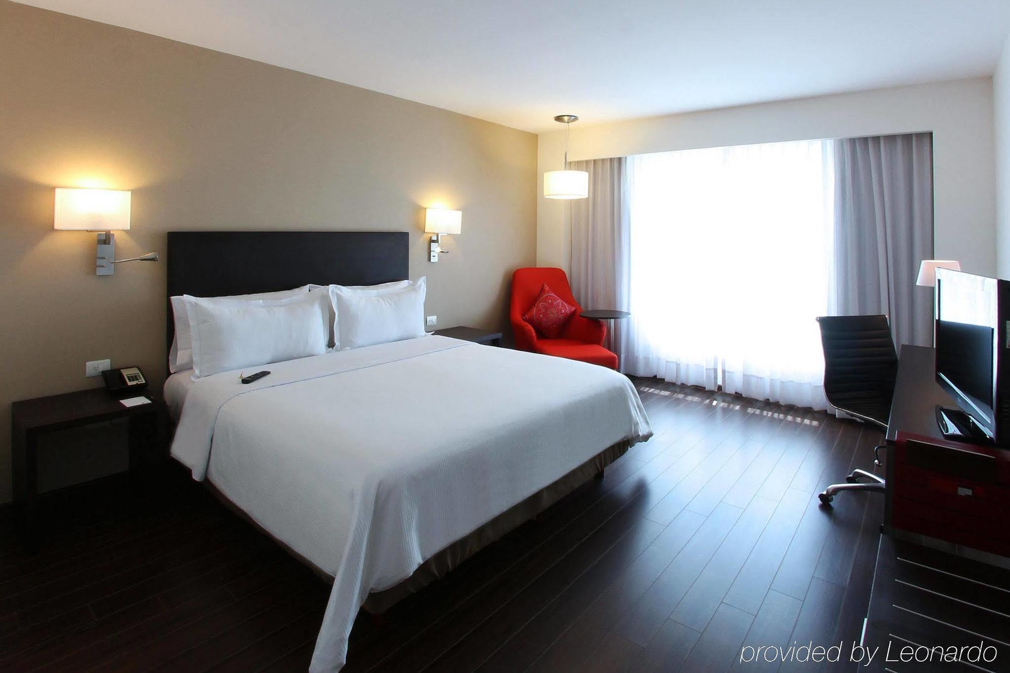 Fiesta Inn Cuautitlan Куаутитлан-Искальи Экстерьер фото